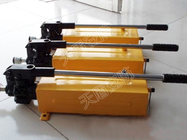 Light Weight Hydraulic Manual Pump