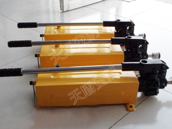 Light Weight Hydraulic Manual Pump