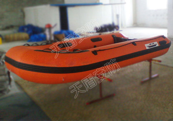 Inflatable Rafting Life Boat