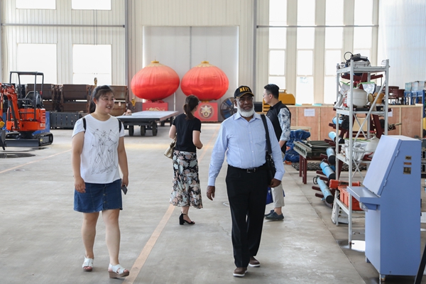 Warmly Welcome Bangladesh Merchants To Visit Our Group For Procurement