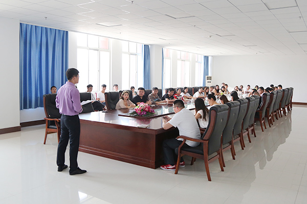 Shandong Tiandun Organized E-Commerce Team Business Communication Skills Training