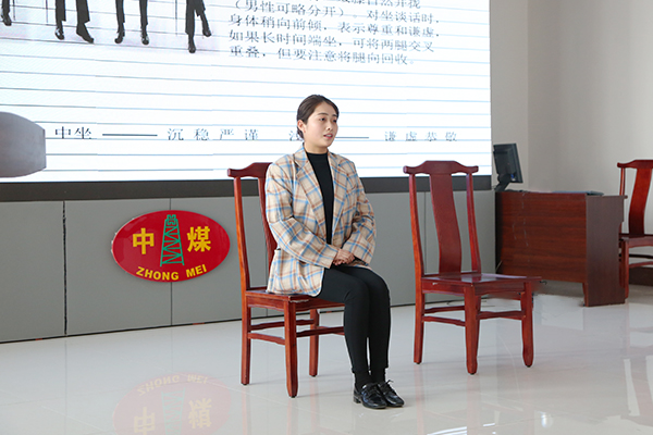 Shandong Tiandun Human Resources Department Organizes Business Etiquette Training